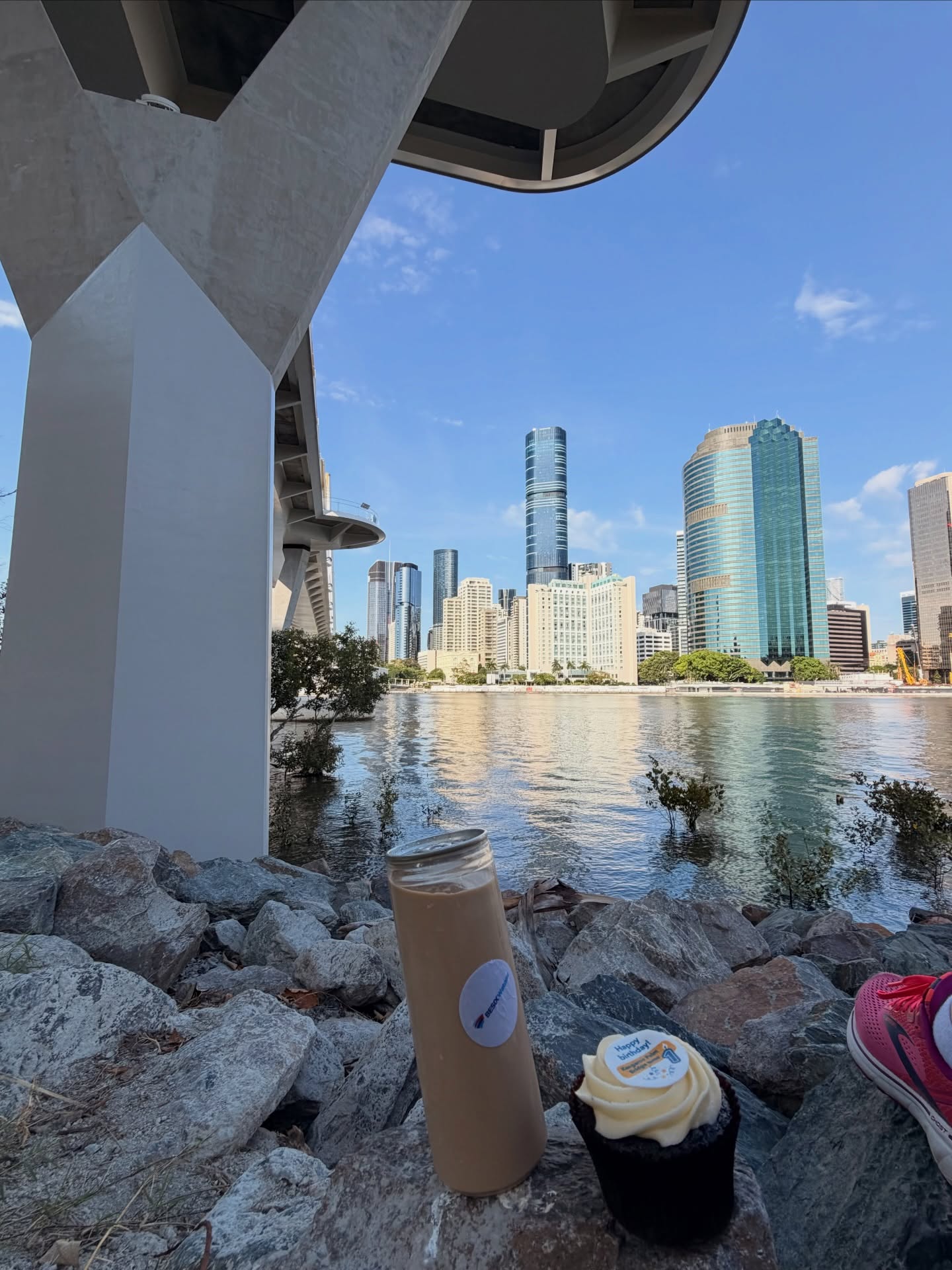 Brisbane city skyline and river, home base of Lara Arden Copywriter